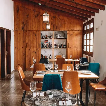 Hotel La Casa Nova 2*